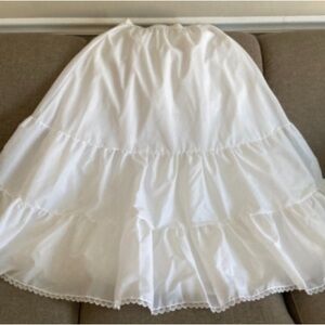 Darling White Tiered Wedding Skirt